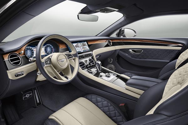 Интерьер салона Bentley Continental GT