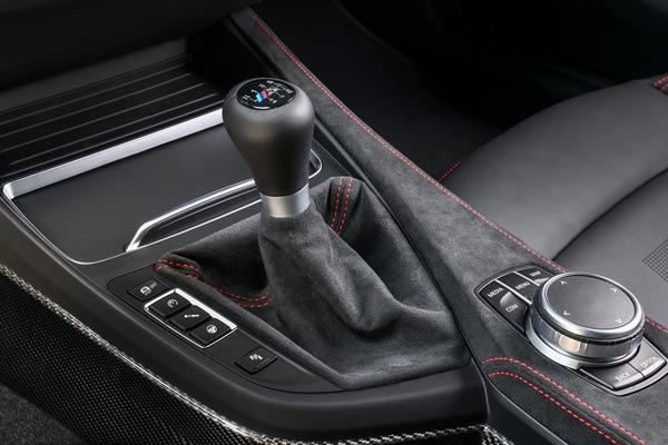   BMW M2 CS