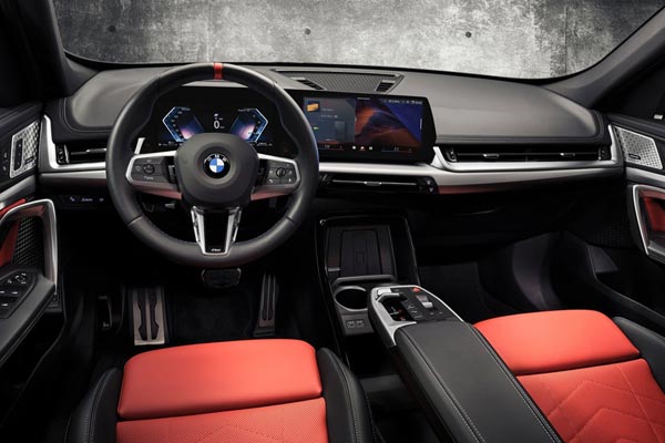   BMW X1 M35i