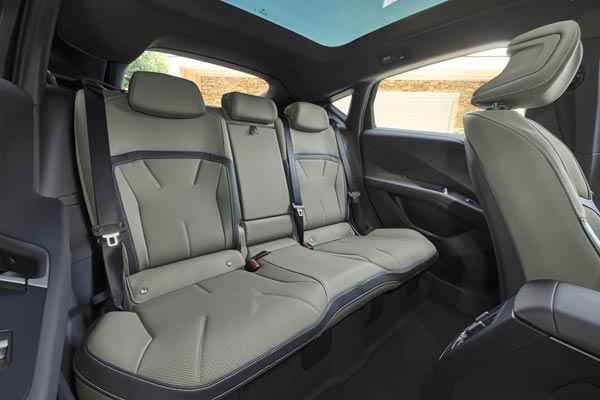 �������� ������ BMW iX4