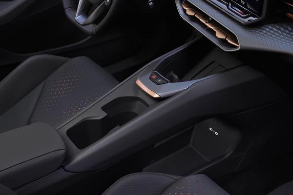 �������� ������ Cupra Raval