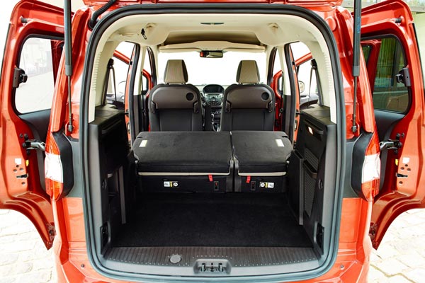   Ford Tourneo Courier