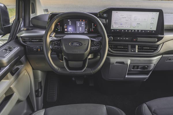   Ford Tourneo Custom LWB