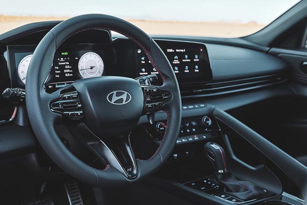   Hyundai Elantra 2023