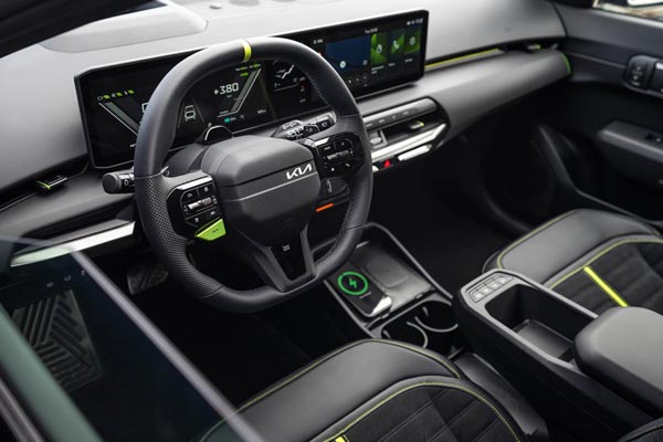 �������� ������ Kia EV4 GT