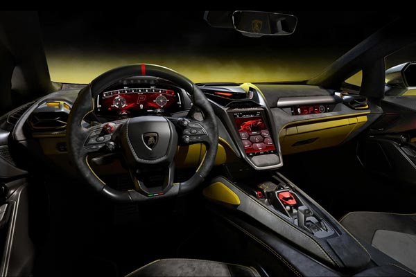 �������� ������ Lamborghini Fenomeno