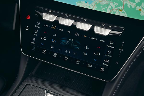 �������� ������ Maserati Grecale Trofeo