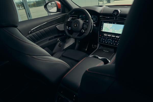 �������� ������ Maserati Grecale Trofeo