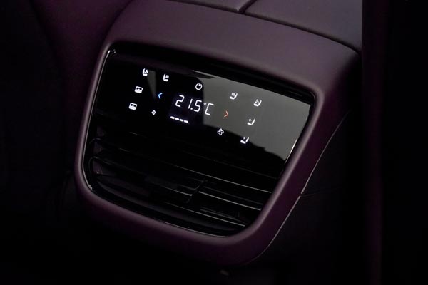 �������� ������ Mazda CX-6e