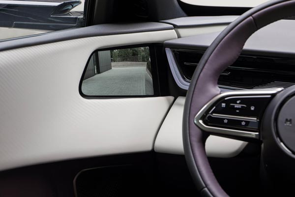 �������� ������ Mazda CX-6e