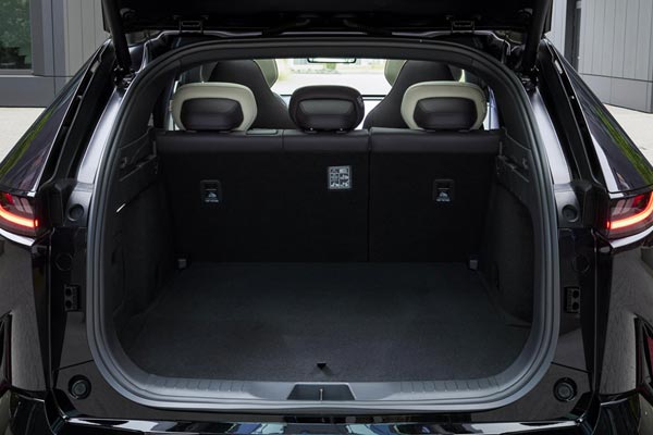 �������� ������ Mazda CX-6e