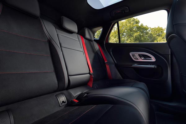 �������� ������ Mercedes GLA