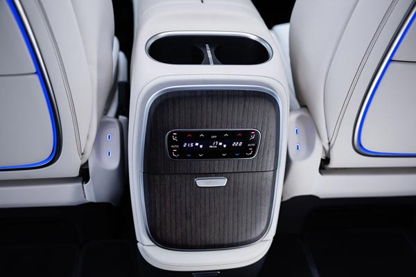 �������� ������ Mercedes VLE