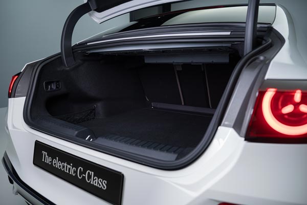 �������� ������ Mercedes C-Class Electric