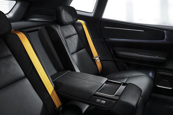 �������� ������ Polestar 4 SUV
