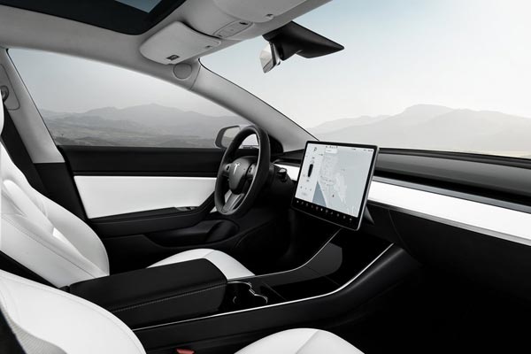   Tesla Model 3