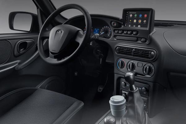 �������� ������ Lada Niva Travel