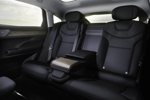 �������� ������ Volvo ES90