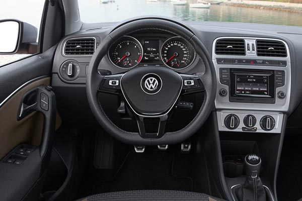   Volkswagen CrossPolo