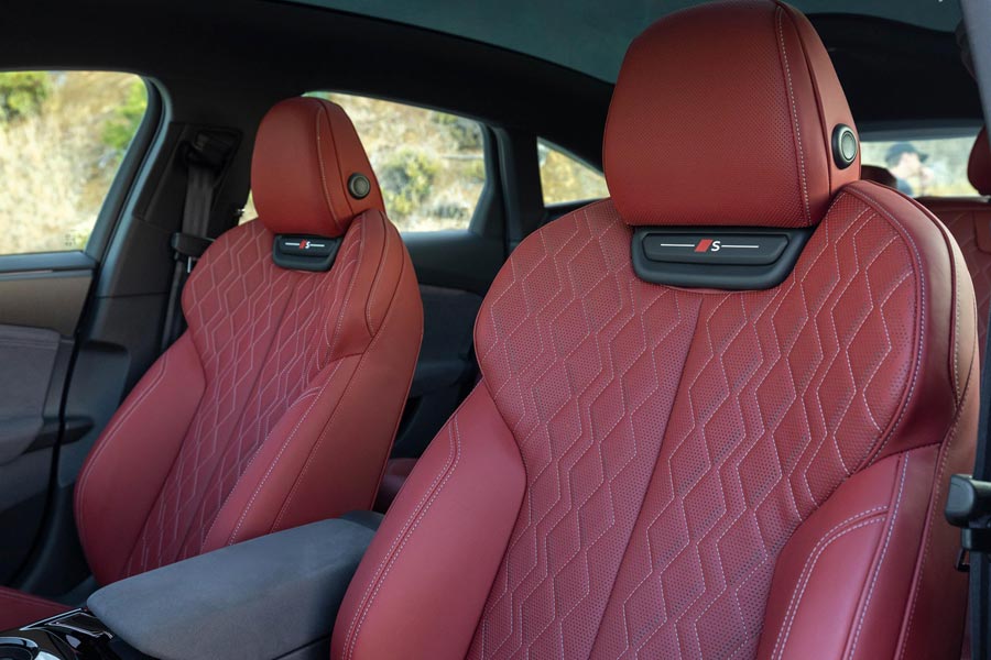 ���� ������ Audi S6 e-tron. �������� Audi S6 e-tron