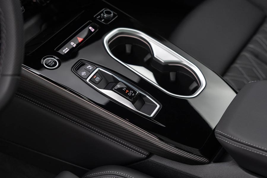 ���� ������ Audi A6. �������� Audi A6