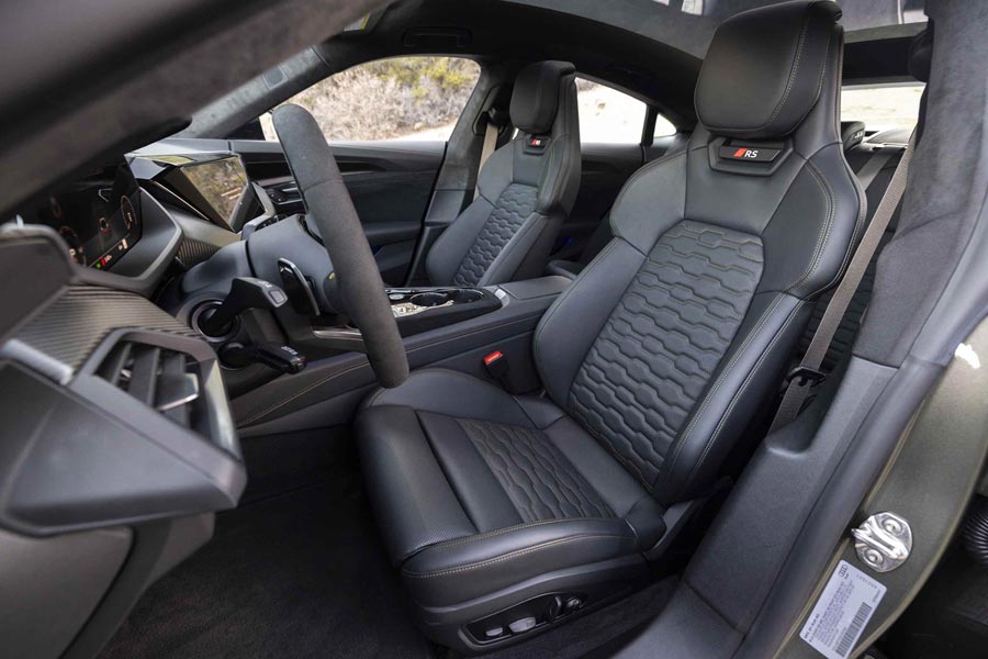   Audi E-tron GT.  Audi E-tron GT