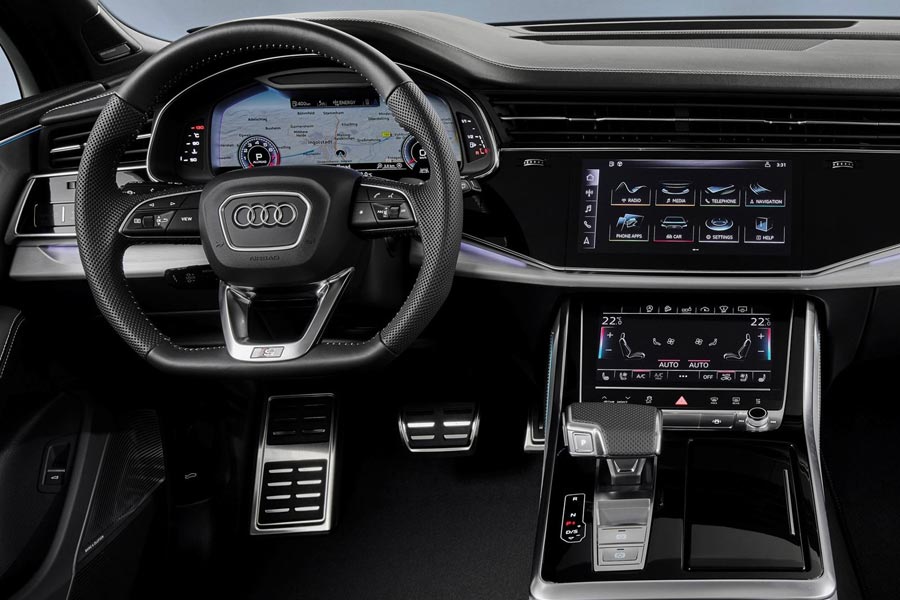   Audi Q7.  Audi Q7
