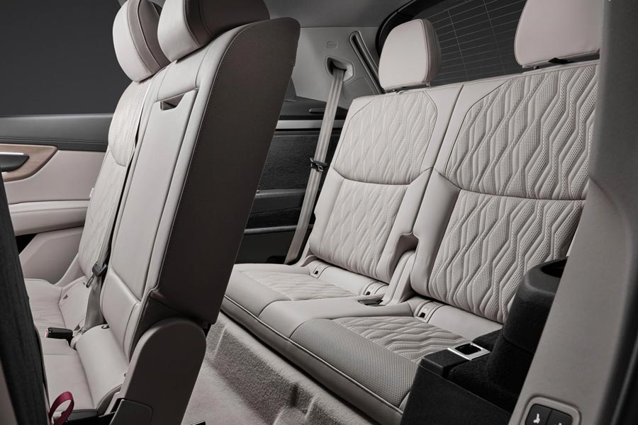 ���� ������ Audi Q7. �������� Audi Q7