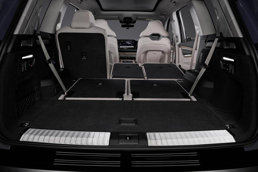 ���� ������ Audi Q7. �������� Audi Q7