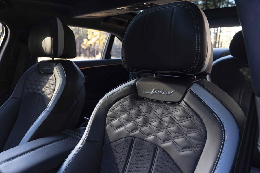   Bentley Flying Spur.  Bentley Flying Spur