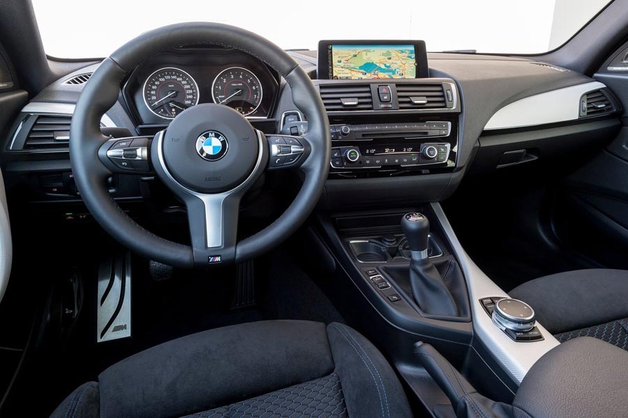   BMW M135i.  BMW M135i