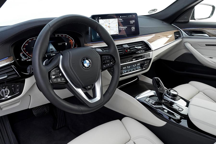   BMW 5-series Touring.  BMW 5-series Touring