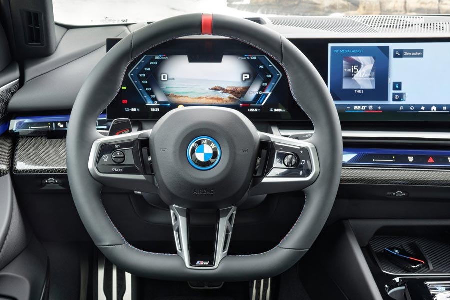   BMW i5 M60.  BMW i5 M60