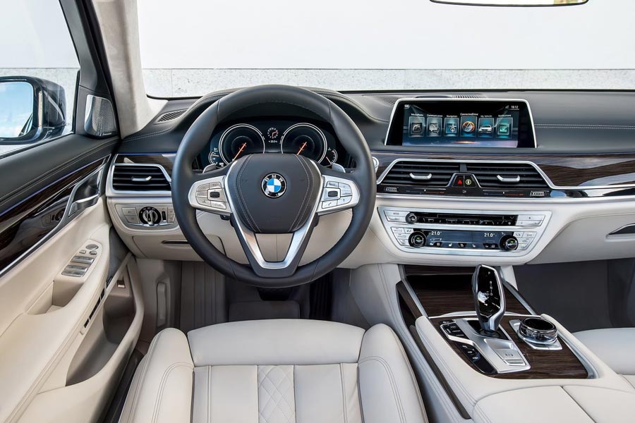   BMW 7-series.  BMW 7-series