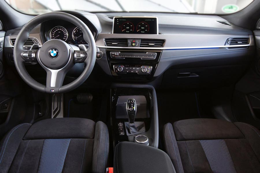   BMW X2 M35i.  BMW X2 M35i