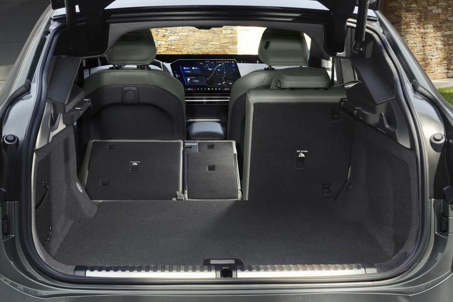 ���� ������ BMW iX4. �������� BMW iX4