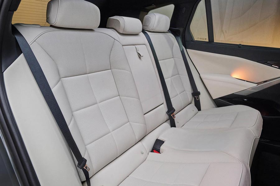 ���� ������ BMW iX5. �������� BMW iX5