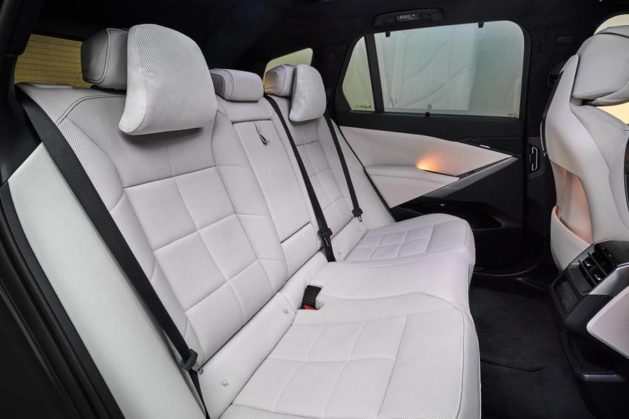 ���� ������ BMW iX5. �������� BMW iX5