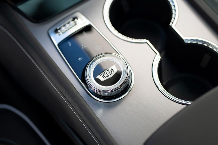   Cadillac Vistiq.  Cadillac Vistiq