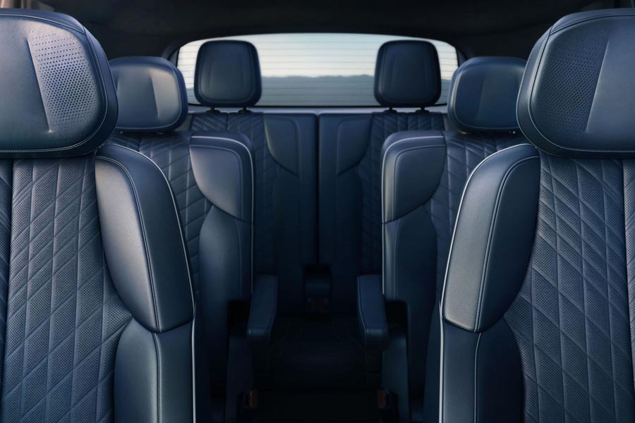   Cadillac Vistiq.  Cadillac Vistiq