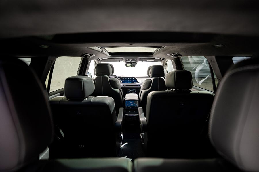   Cadillac Vistiq.  Cadillac Vistiq