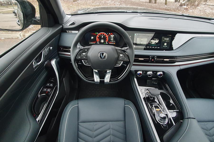   Changan CS95.  Changan CS95