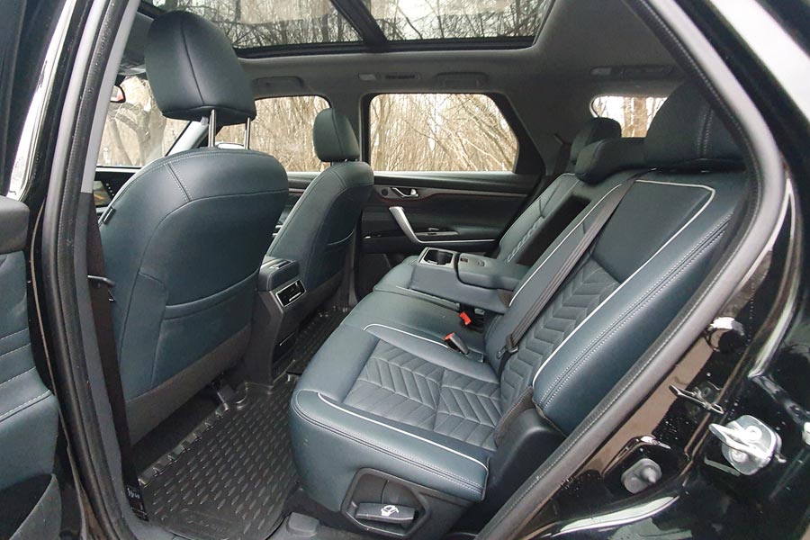   Changan CS95.  Changan CS95