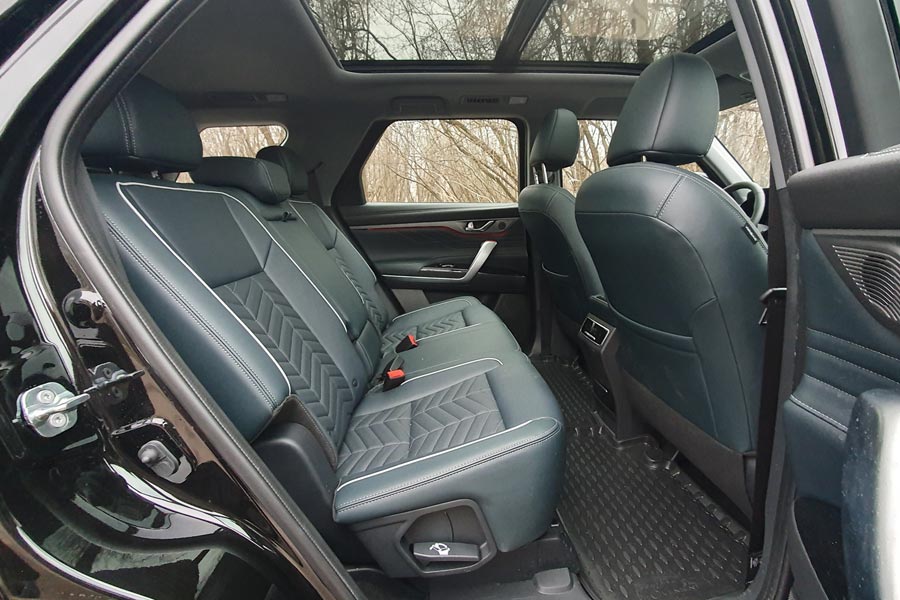   Changan CS95.  Changan CS95