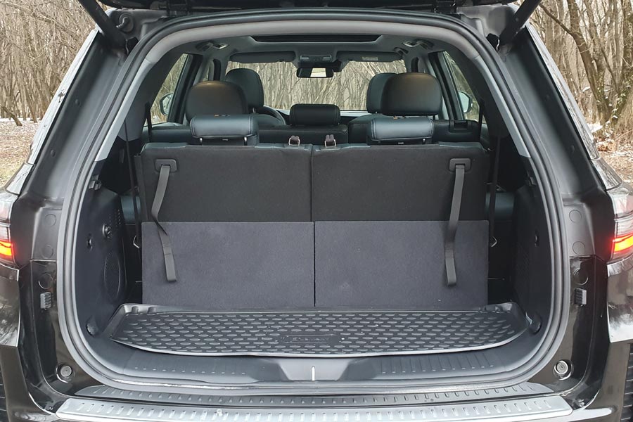   Changan CS95.  Changan CS95