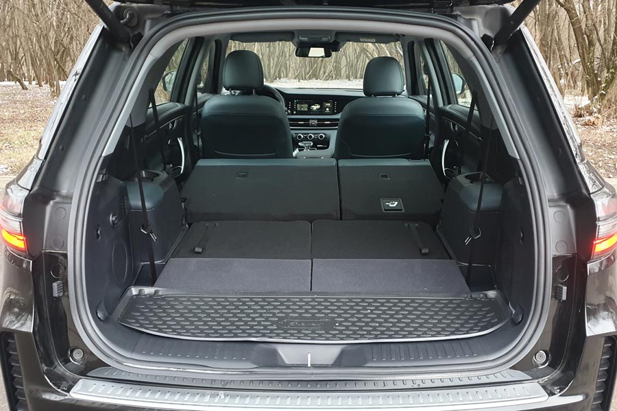   Changan CS95.  Changan CS95