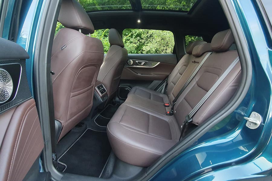   Chery Tiggo 7L.  Chery Tiggo 7L