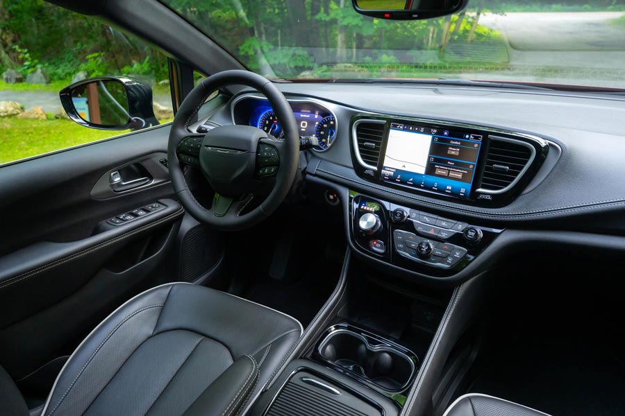 ���� ������ Chrysler Pacifica. �������� Chrysler Pacifica