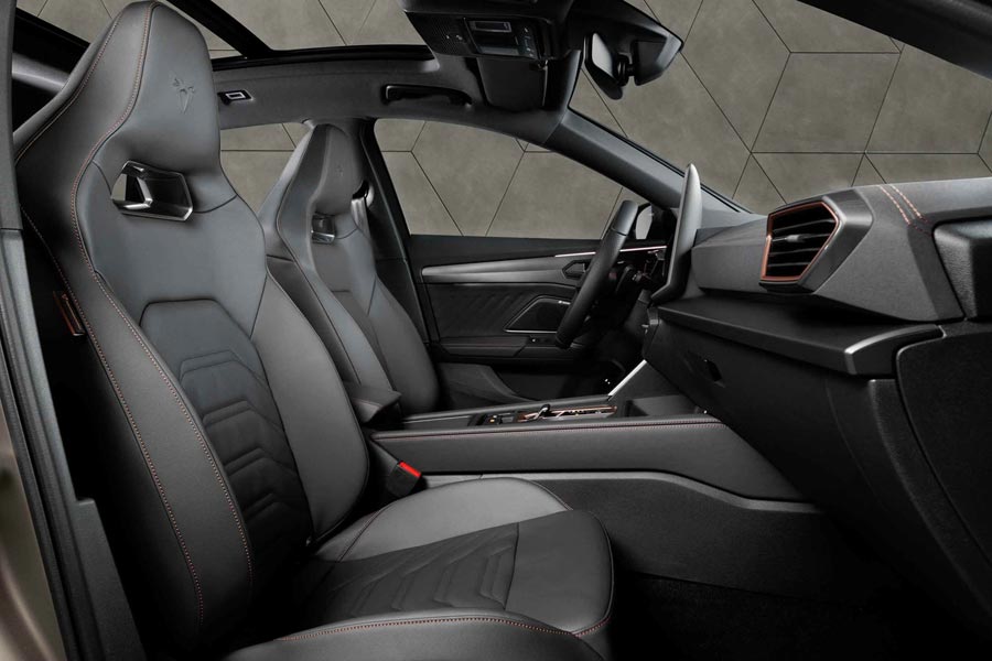   Cupra Formentor.  Cupra Formentor