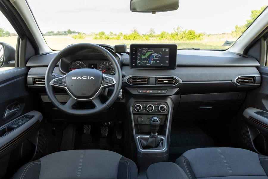 ���� ������ Dacia Sandero Stepway. �������� Dacia Sandero Stepway